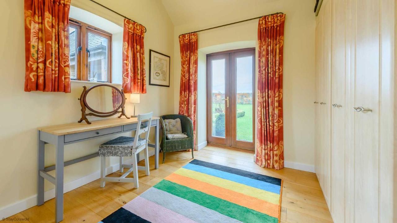Holiday home Coursehill Barn Witney